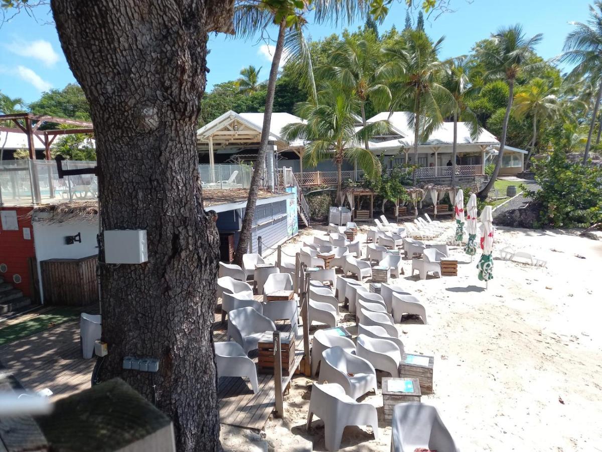 Grand Studio De 41 M², Vue Mer Et Jardin Tropical. Le Gosier  Exterior photo