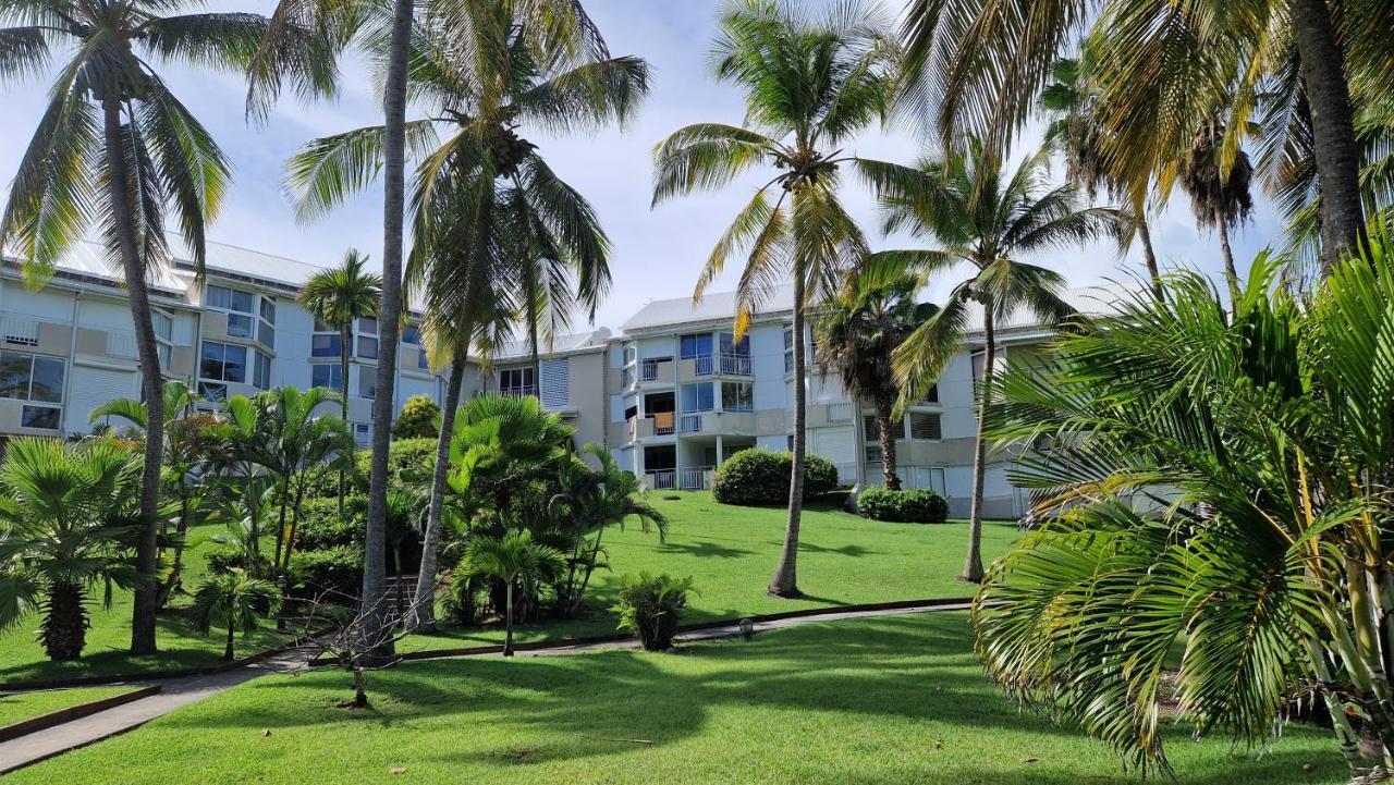 Grand Studio De 41 M², Vue Mer Et Jardin Tropical. Le Gosier  Exterior photo